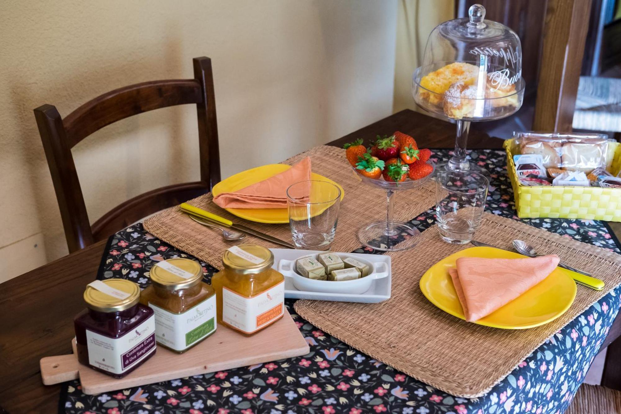 Giannetti Bed & Breakfast Poggio alle Mura Bagian luar foto