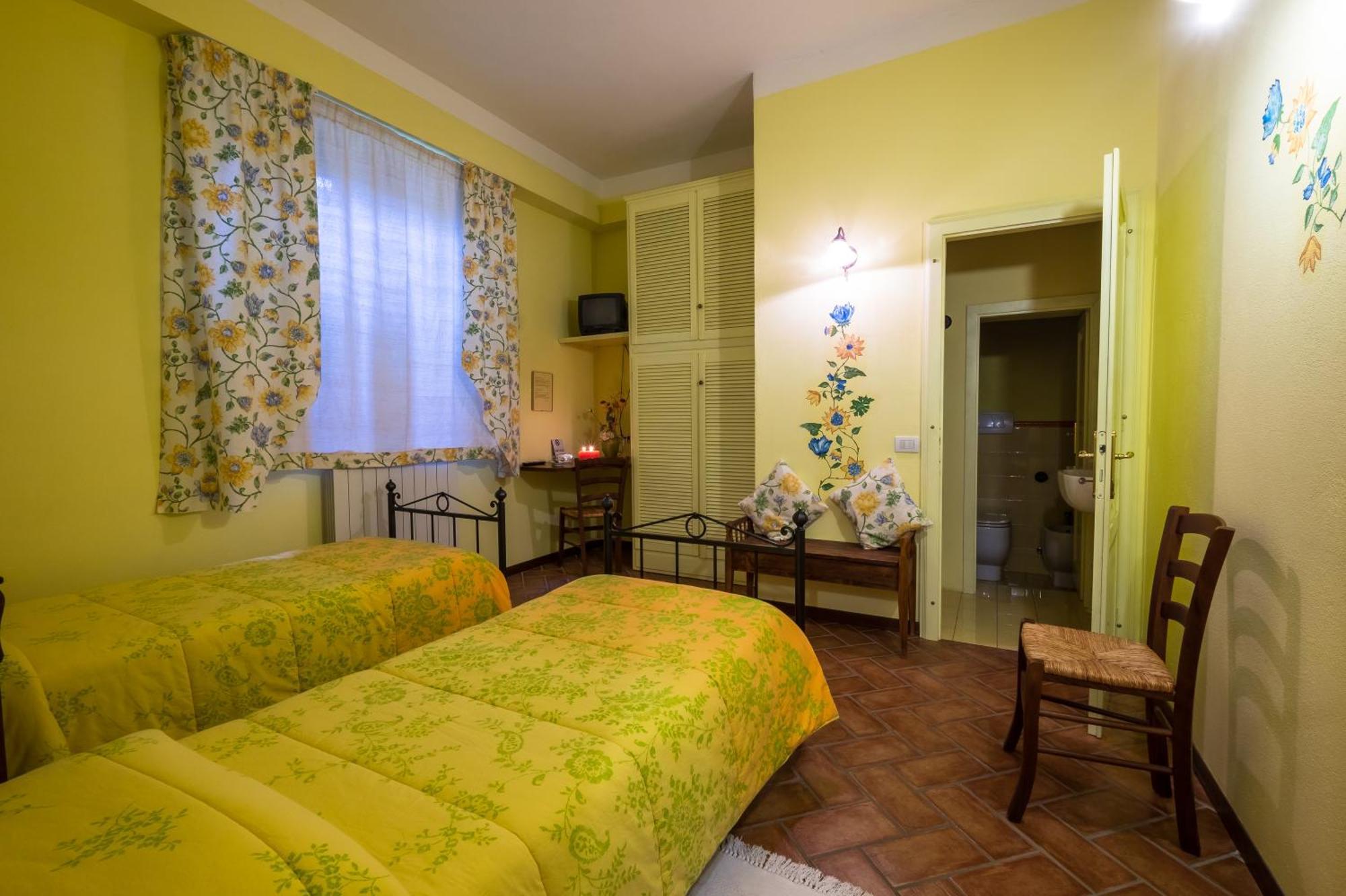 Giannetti Bed & Breakfast Poggio alle Mura Ruang foto
