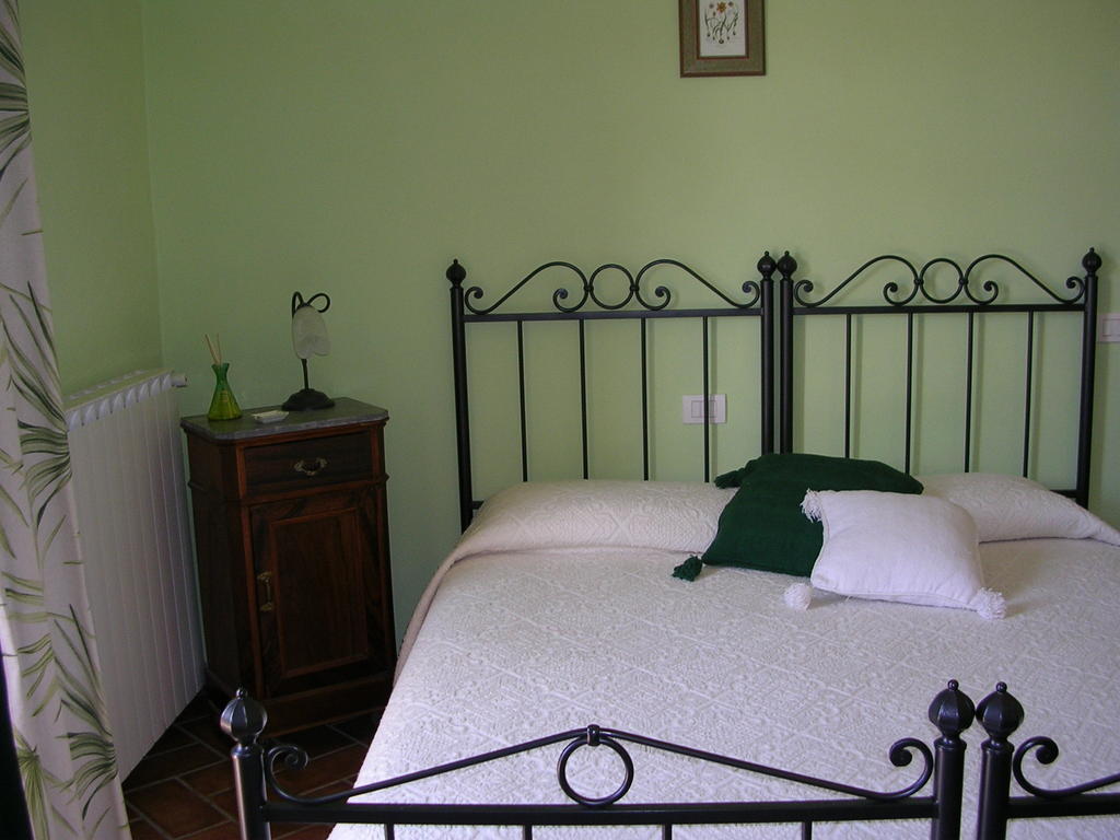 Giannetti Bed & Breakfast Poggio alle Mura Ruang foto