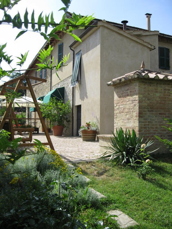 Giannetti Bed & Breakfast Poggio alle Mura Bagian luar foto