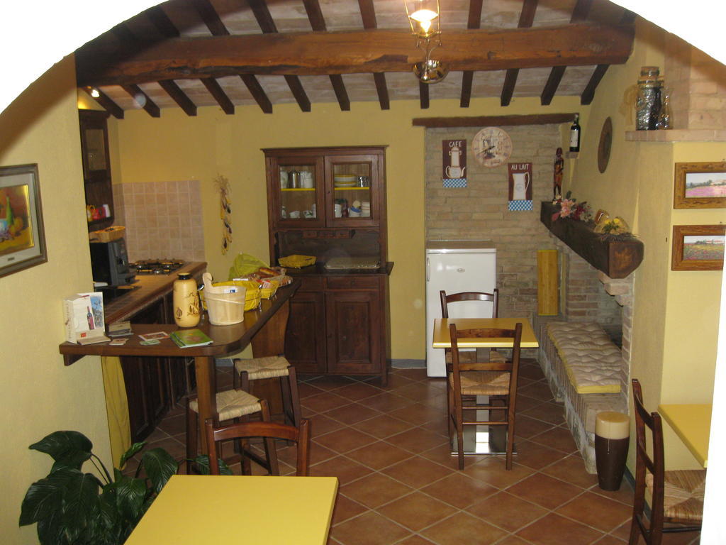 Giannetti Bed & Breakfast Poggio alle Mura Bagian luar foto