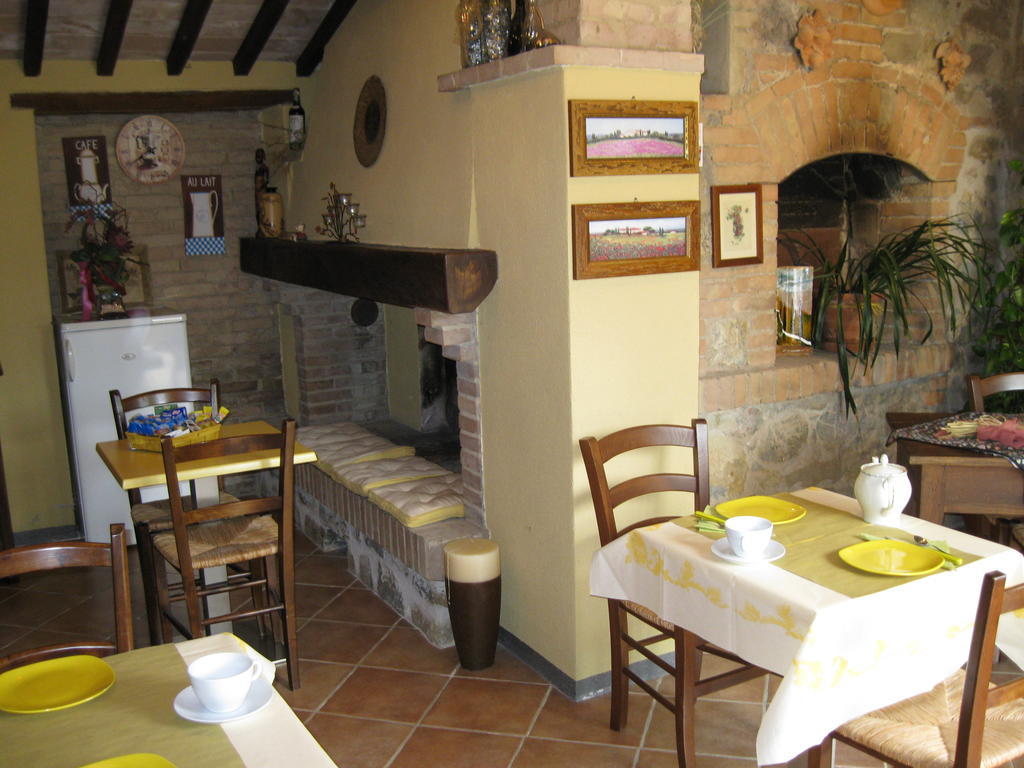 Giannetti Bed & Breakfast Poggio alle Mura Bagian luar foto